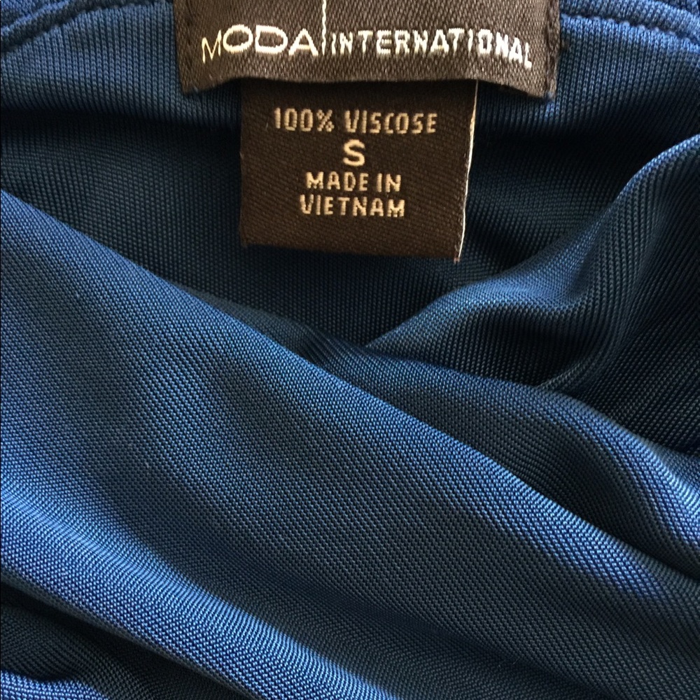 Plunge Neckline Dress Moda International - Picture 4 of 7